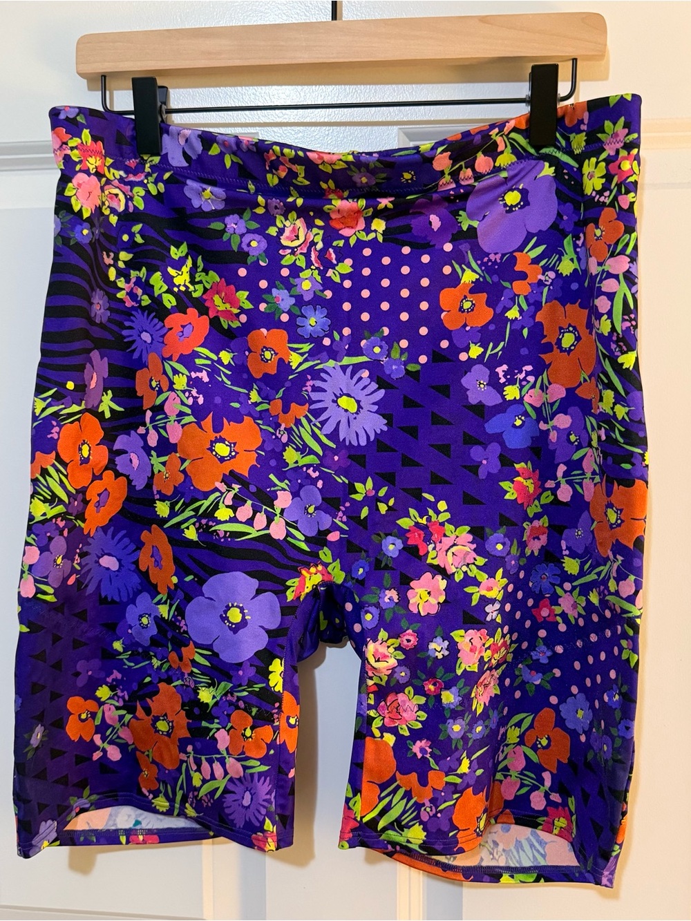 2-Pack Womenβs 2x Yitty Spandex Workout Athleisure Biker Shorts Purple Colorful - Picture 7 of 8